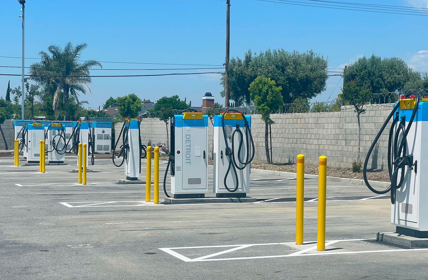 Velocity Truck Rental & Leasing Powers Up Electromobility